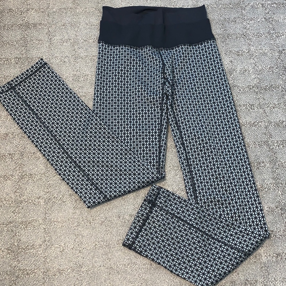 Lululemon LIMITED EDITION yoga pants